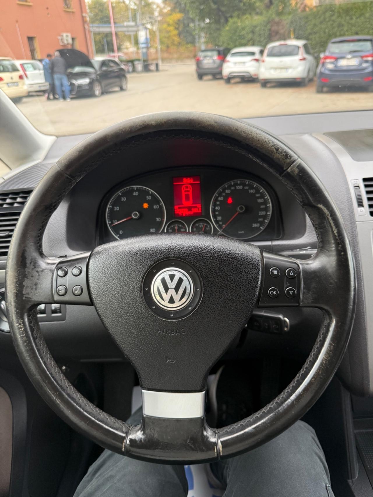 Volkswagen Touran 2.0 Highline Ecofuel 7 posti