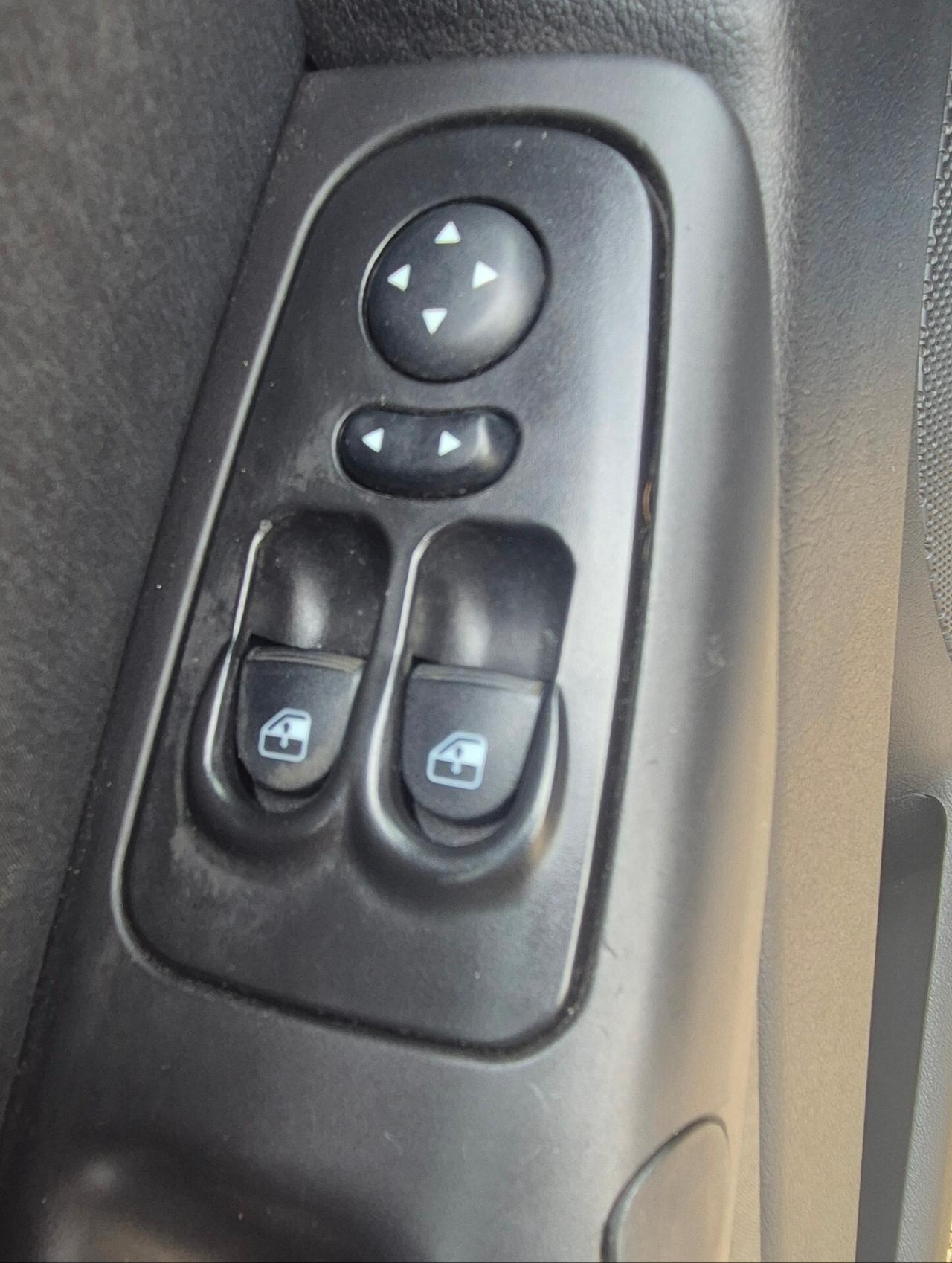 Lancia Ypsilon 1.2 versione oro