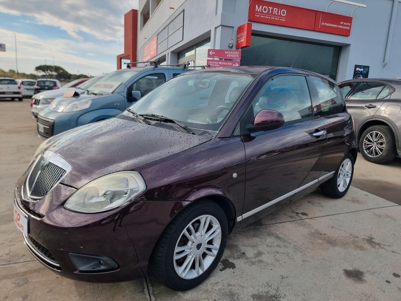 Lancia Ypsilon 1.4 Platino Ecochic GPL