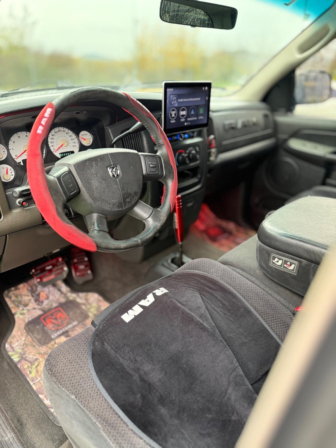 Dodge RAM 1500 4x4 4.7 MAGNUM AUTOCARRO