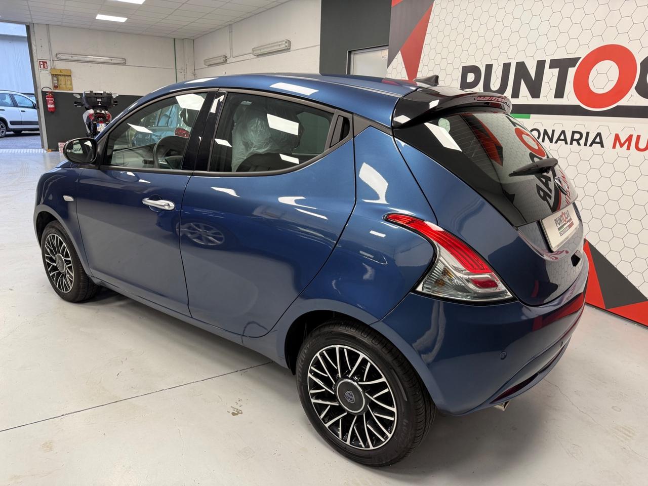 Lancia Ypsilon 1.0 FireFly Hybrid Platino PROMO ROTT. E4/E5