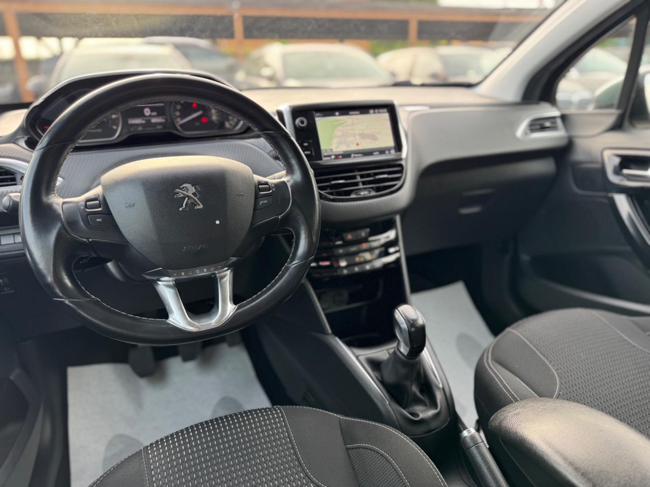 Peugeot 208 PureTech 82 5 porte Allure