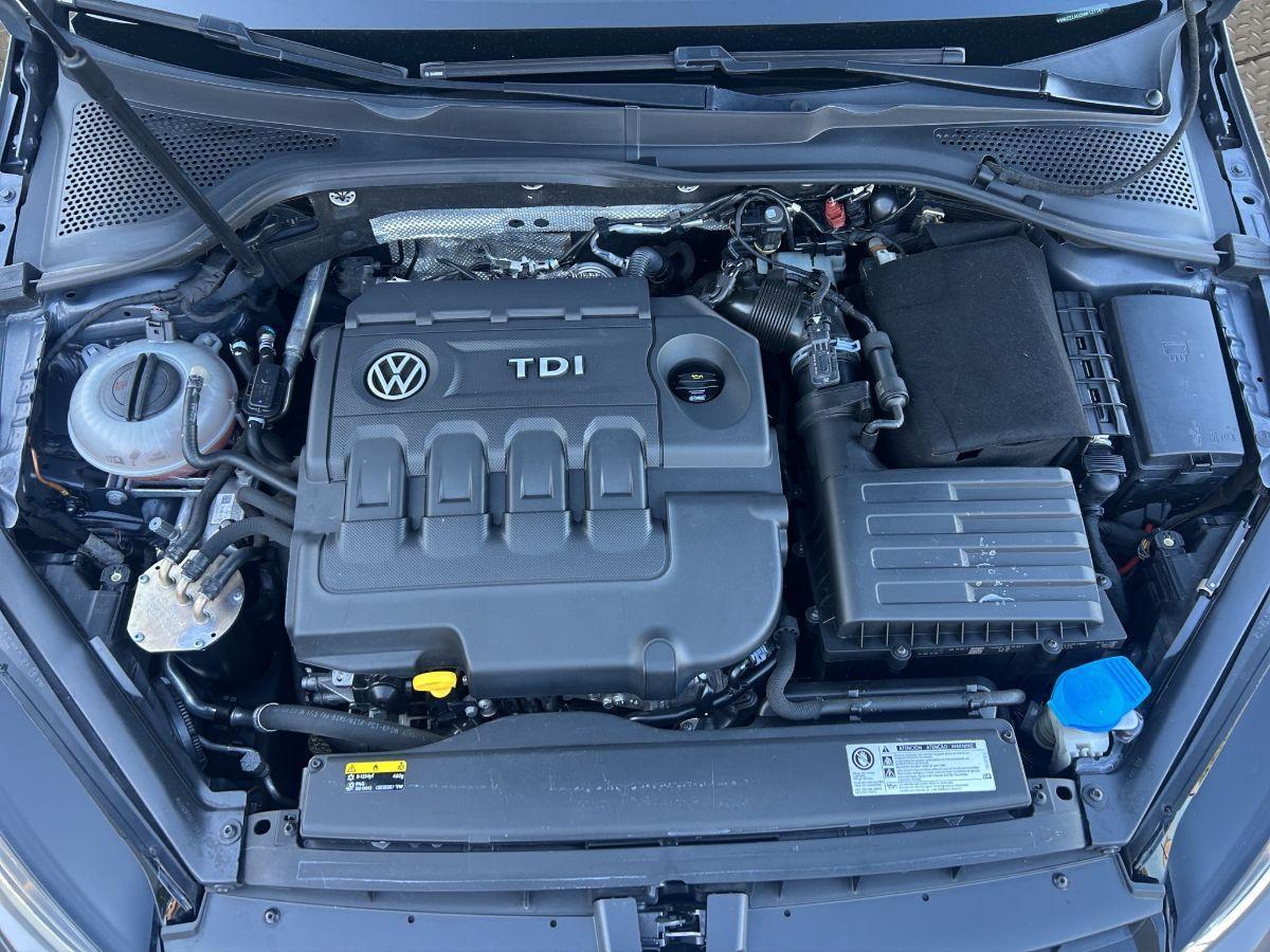 VOLKSWAGEN - Golf - 1.6 TDI 110 CV 5p. R LINE