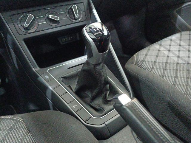 VOLKSWAGEN Taigo 1.0 TSI 110 CV R-Line