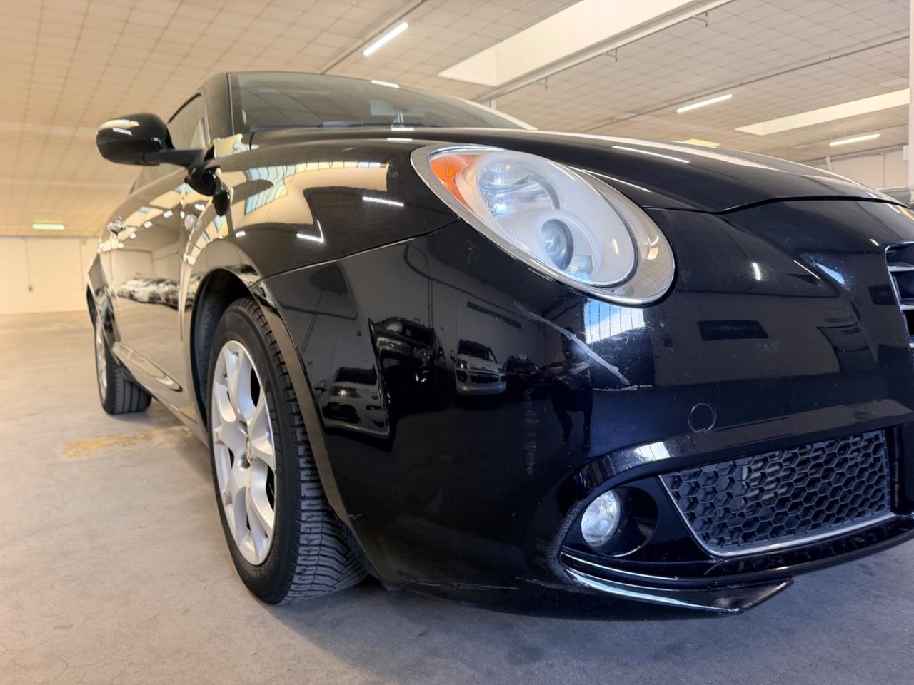 Alfa Romeo MiTo 1.3 JTDm-2 95 CV S&S Distinctive Sport Pack