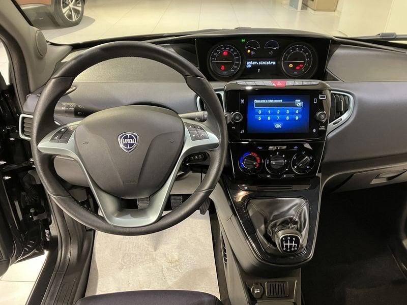 Lancia Ypsilon Ypsilon 1.0 FireFly 5 porte S&S Hybrid Platino