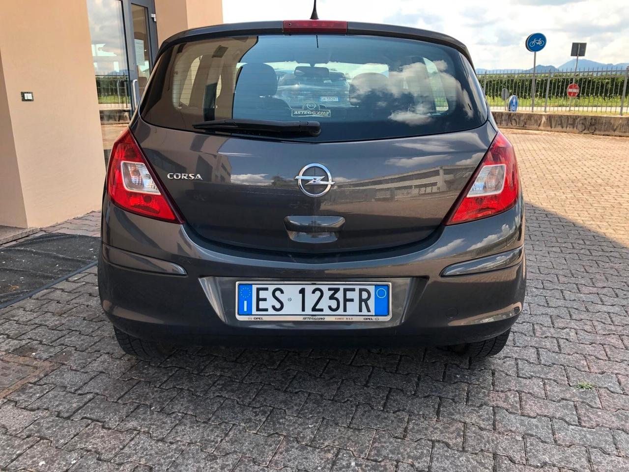 Opel Corsa 1.2 85CV 5 porte GPL-TECH Edition