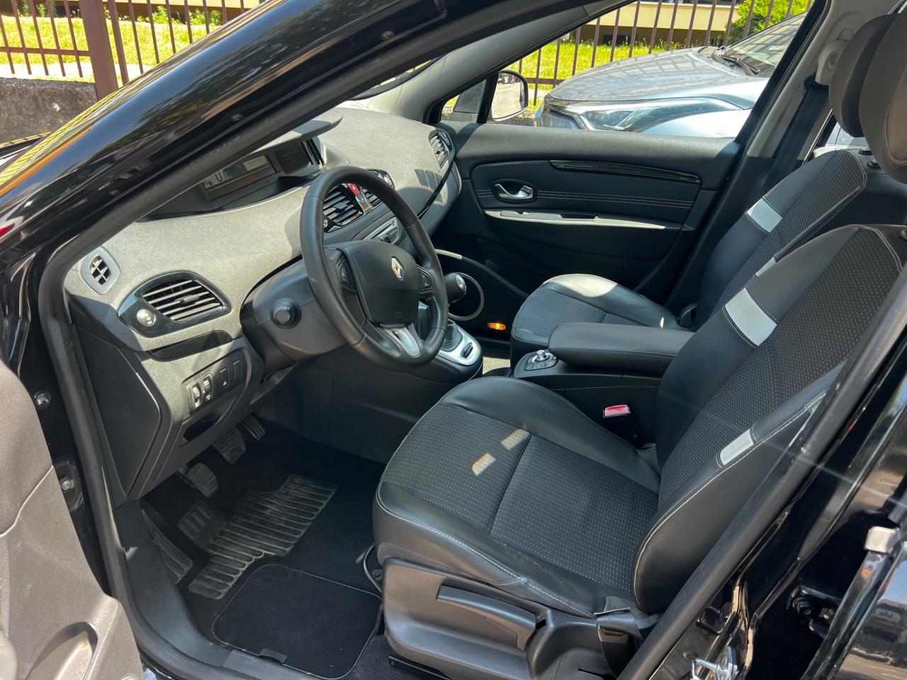 Renault Scenic Scénic X-Mod 1.5 dCi 110CV Luxe