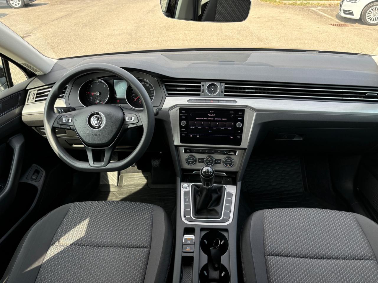 Volkswagen Passat 2.0 TDI Highline BlueMotion Technology - 2017