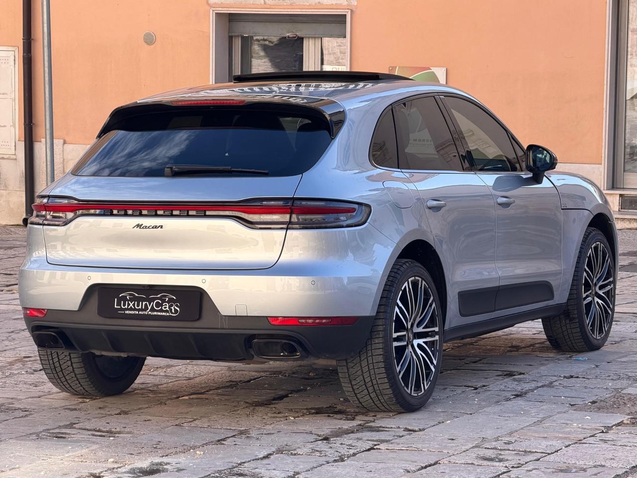 Porsche Macan 2.0 TURBO 245 CV PDK TETTO PASM