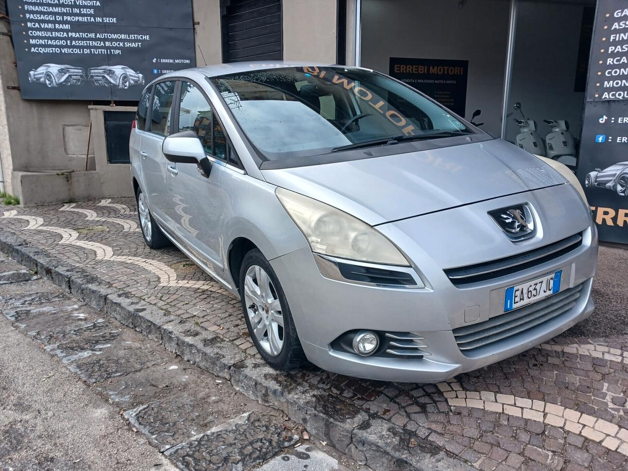 Peugeot 5008 1.6 HDi 7 POSTI