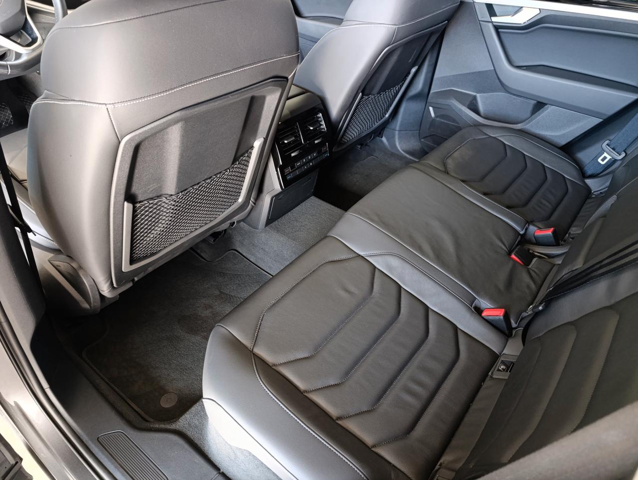 Volkswagen Touareg 3.0 V6 tdi scr Elegance 231cv auto