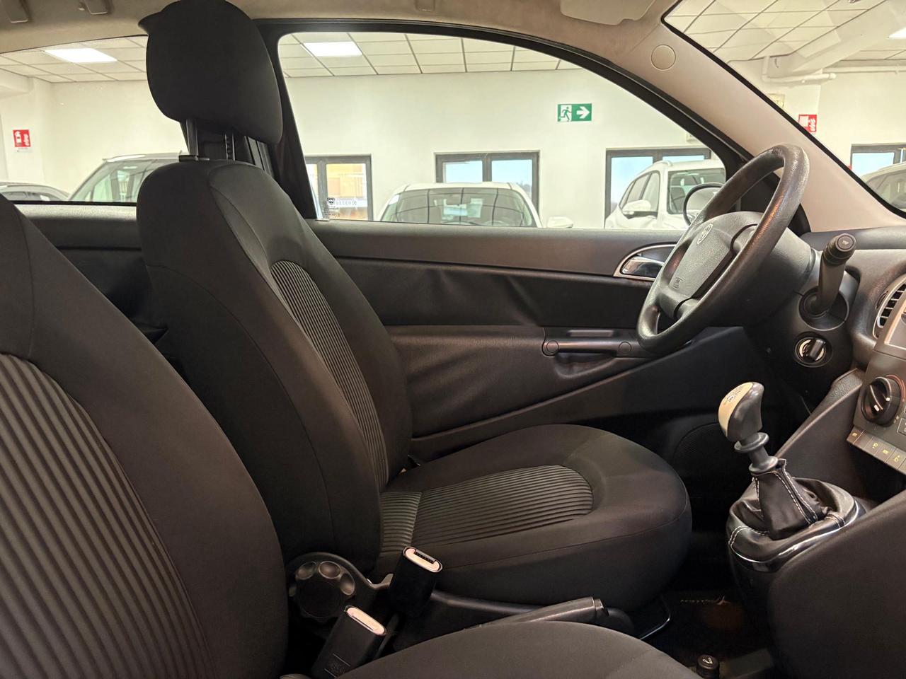 Lancia Ypsilon 1.2 8v Argento