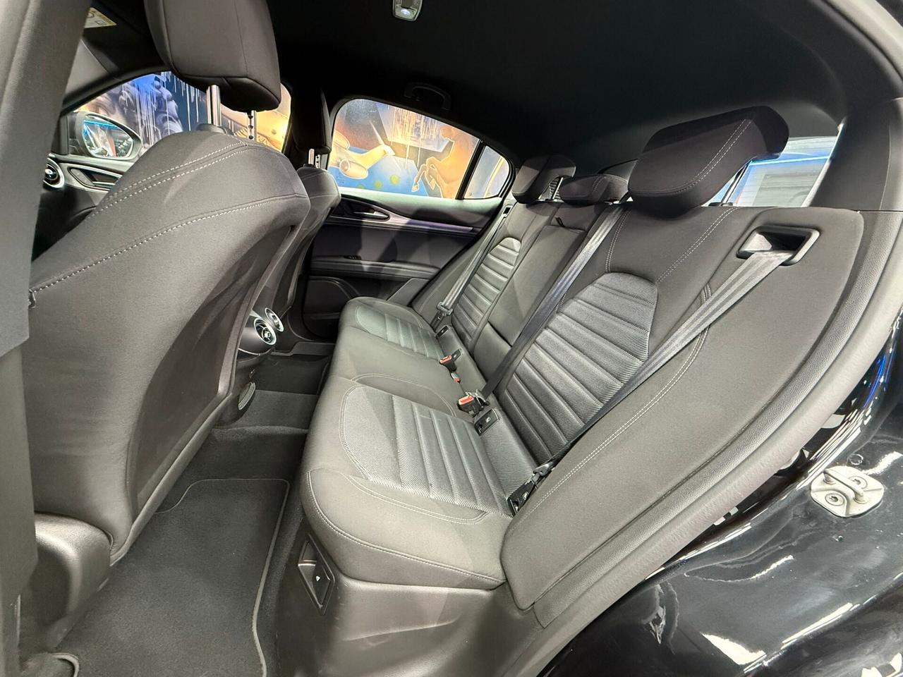 Alfa Romeo Stelvio 2.2 Turbodiesel 160 CV AT8 RWD Tributo Italiano (426)