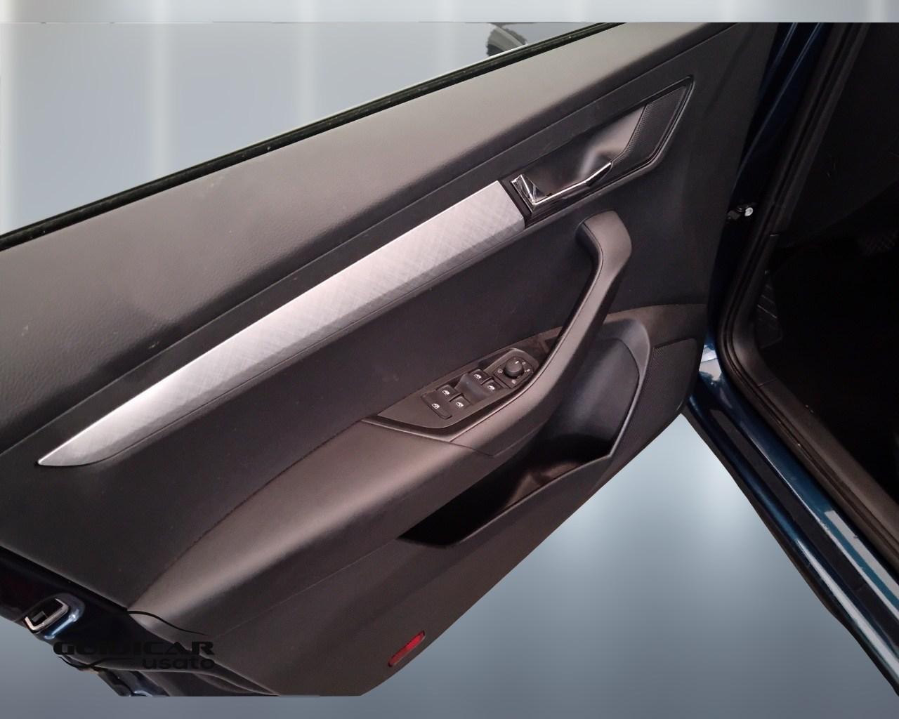 SKODA Karoq 2022 - Karoq 2.0 tdi evo Executive 115cv dsg