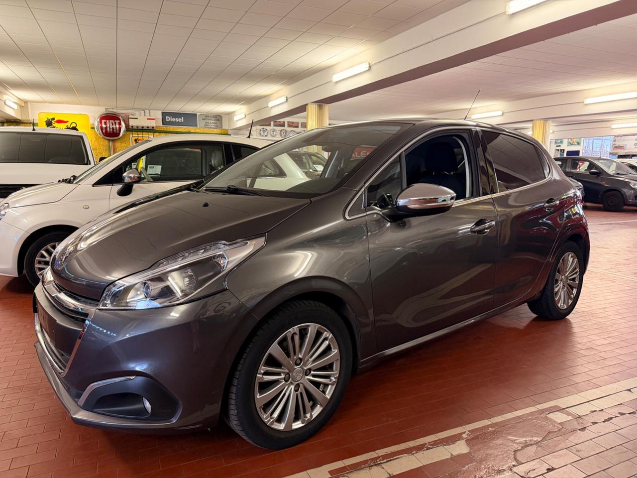 Peugeot 208 PureTech Turbo 110 EAT6 S&S 5 porte Allure