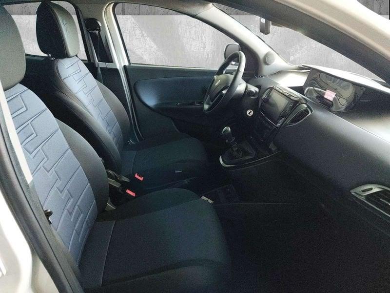 Lancia Ypsilon 1.0 firefly hybrid Gold Plus s&s 70cv 5p.ti