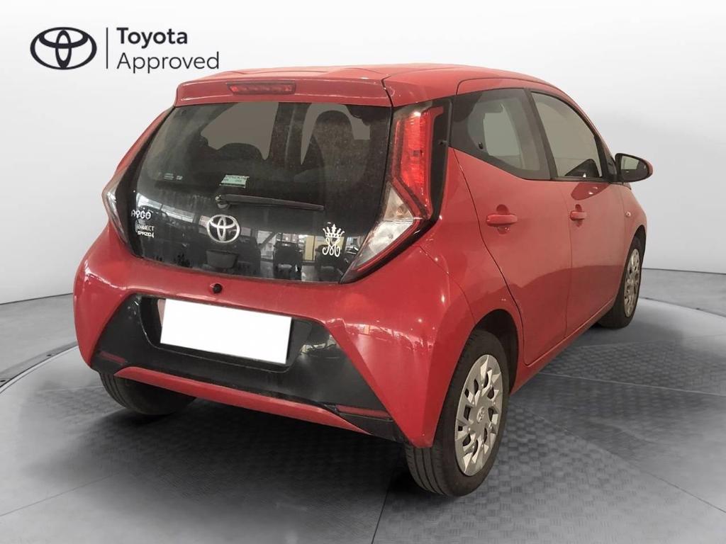 Toyota Aygo 5 Porte 1.0 VVT-i x-play