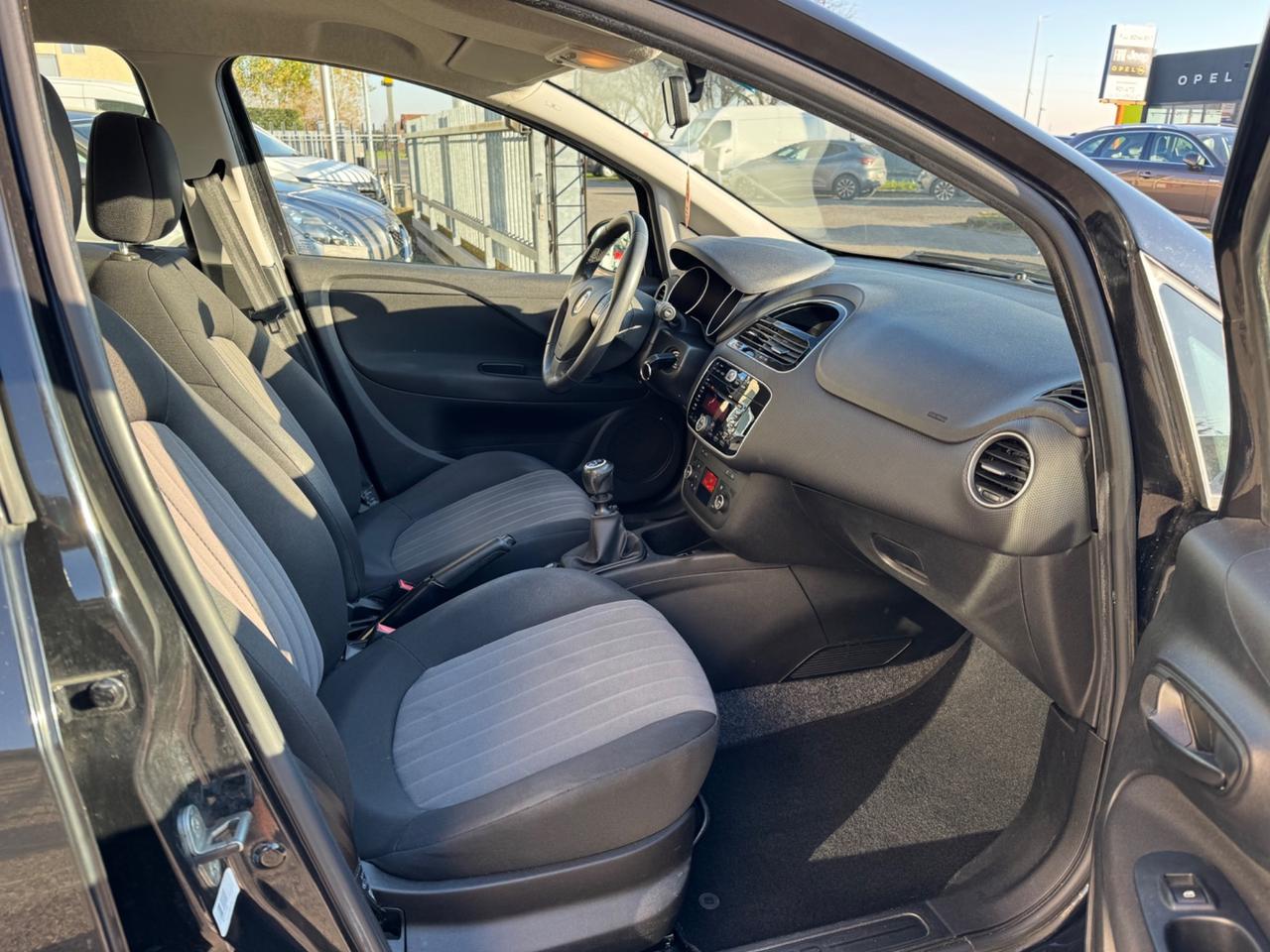 Fiat Punto 1.4 Benz-GPL. Ok Neopatentati