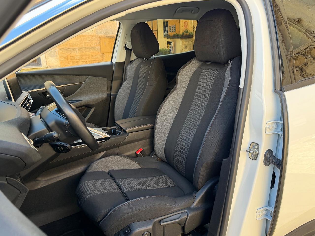 Peugeot 3008 1.5 HDi • 2020 • Perfetta • Garanzia 12 mesi