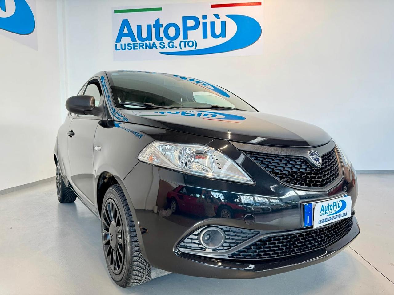 Lancia Ypsilon 1.2 69 CV 5 porte S&S Platinum 5 p.ti