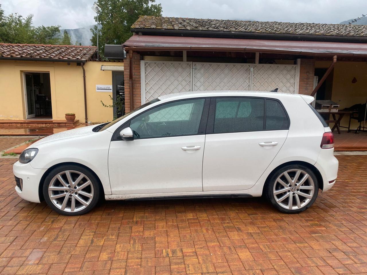 Volkswagen Golf 2.0 TDI 140CV DPF DSG 5p. Highline