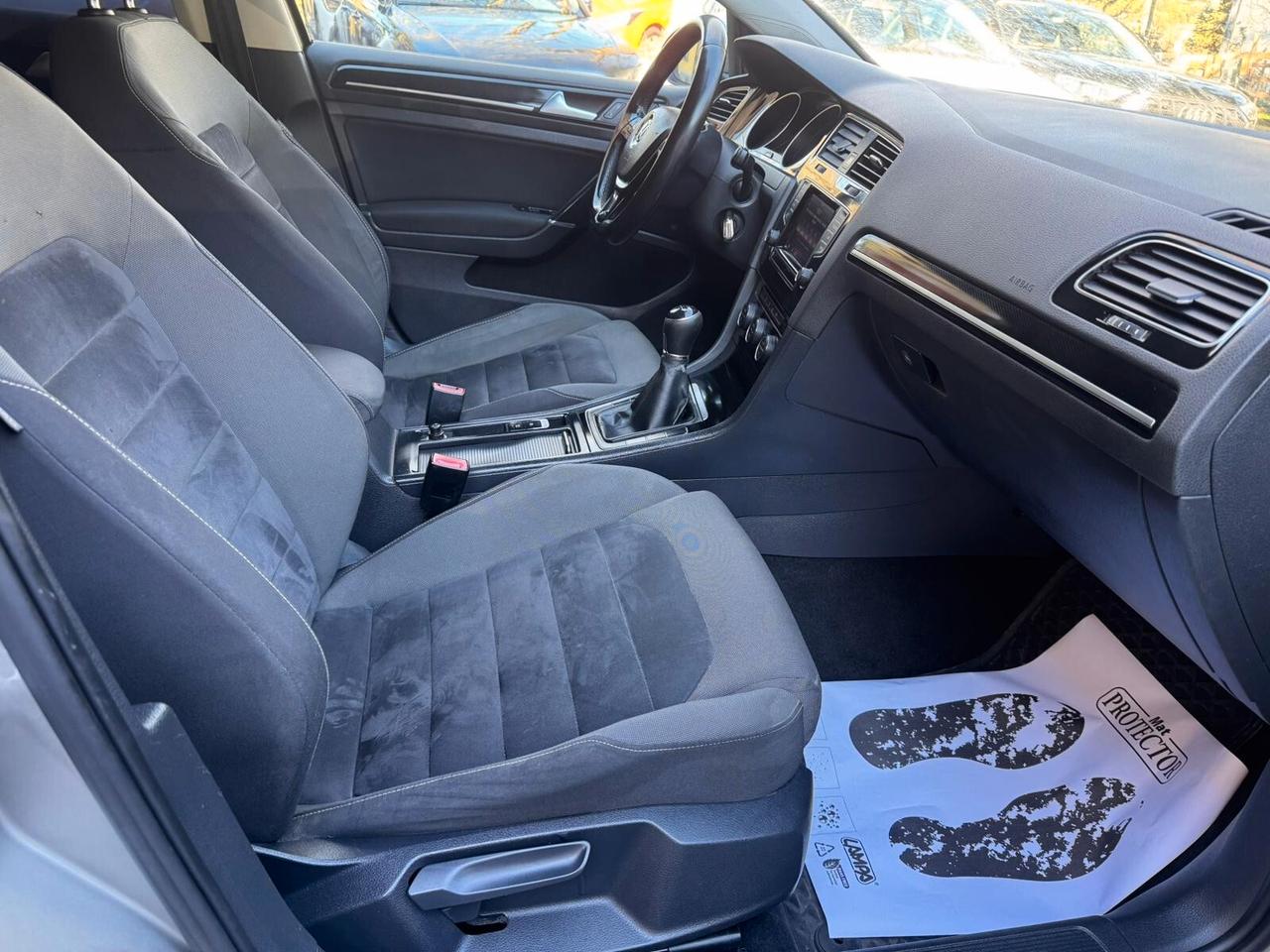 Volkswagen Golf 1.6 TDI 5p. Highline BlueMotion Technology GARANZIA 1 ANNO