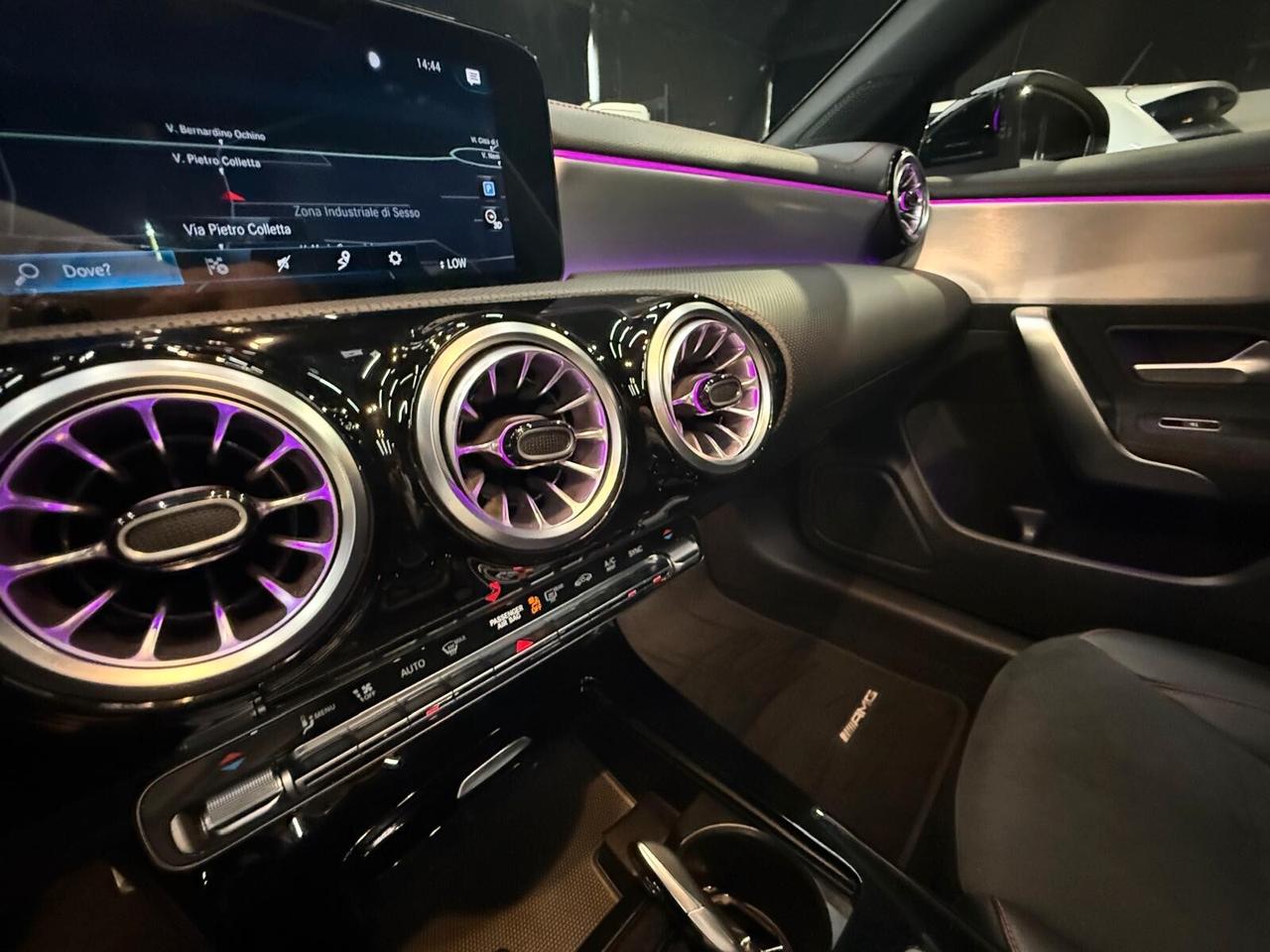 Mercedes-benz CLA 220 PREMIUM