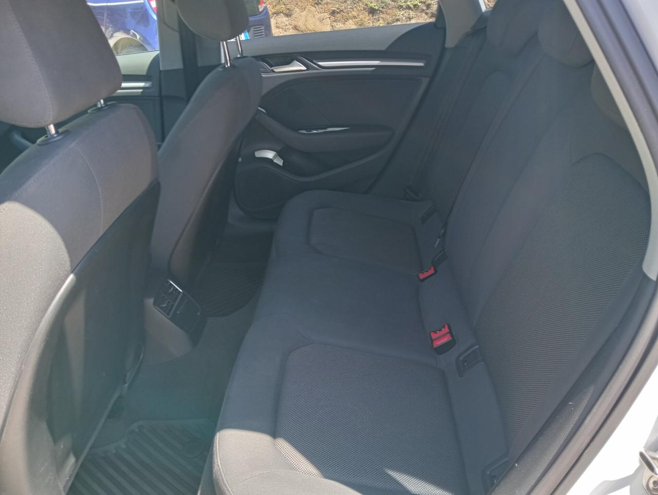 Audi A3 1.6 TDI clean diesel Business
