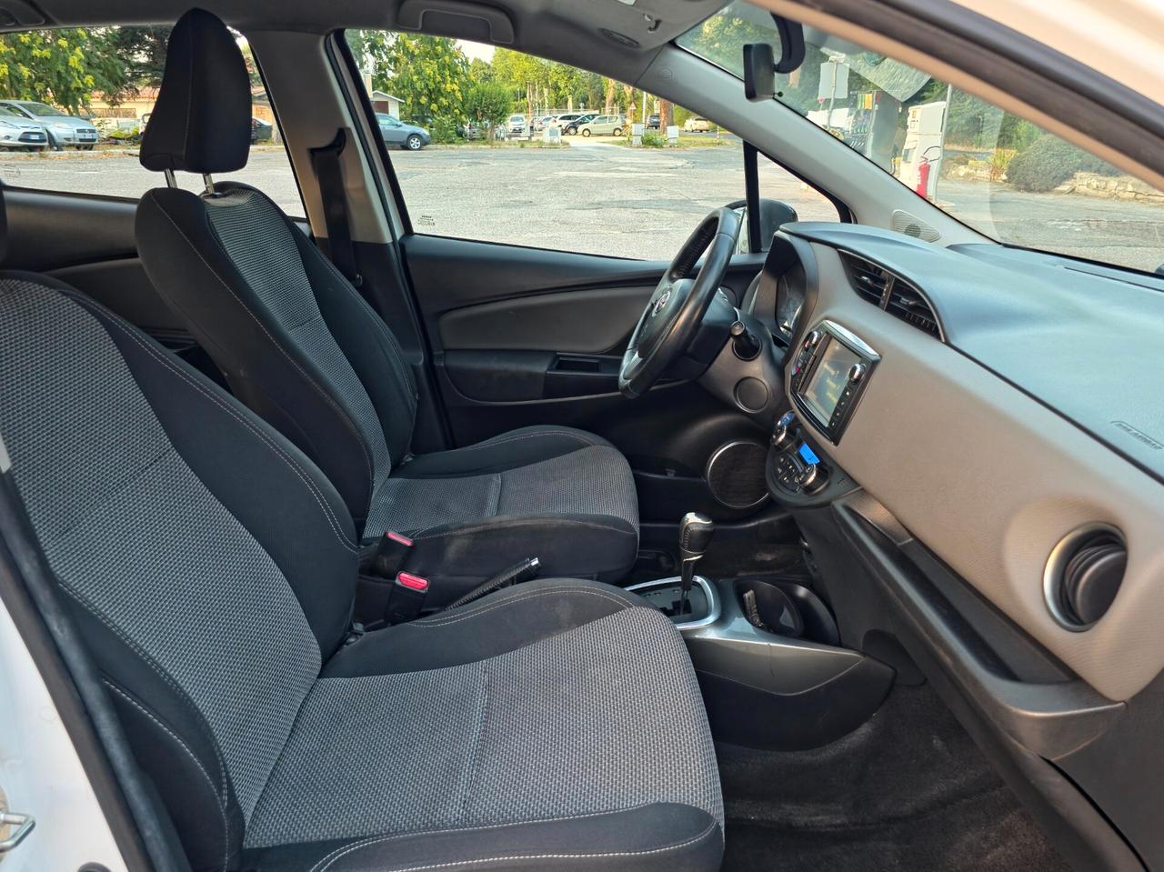 Toyota Yaris 1.5 Hybrid 5 porte Active E6B Automatico NEO 2016