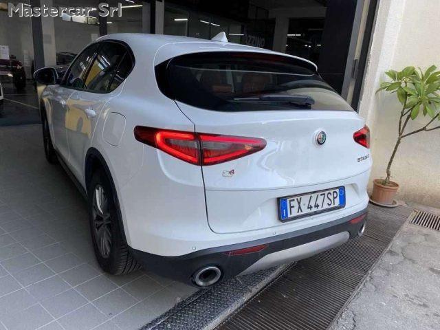 ALFA ROMEO Stelvio Stelvio 2.2 t Executive Q4 190cv auto my19 FX447SP