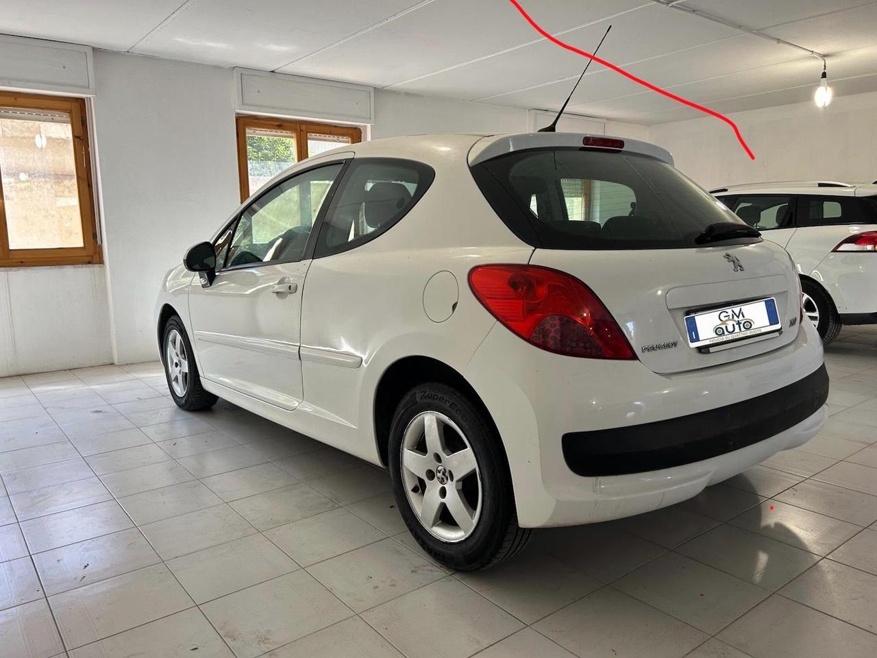 Peugeot 207 1.4 HDi 70CV 3p. ONE Line