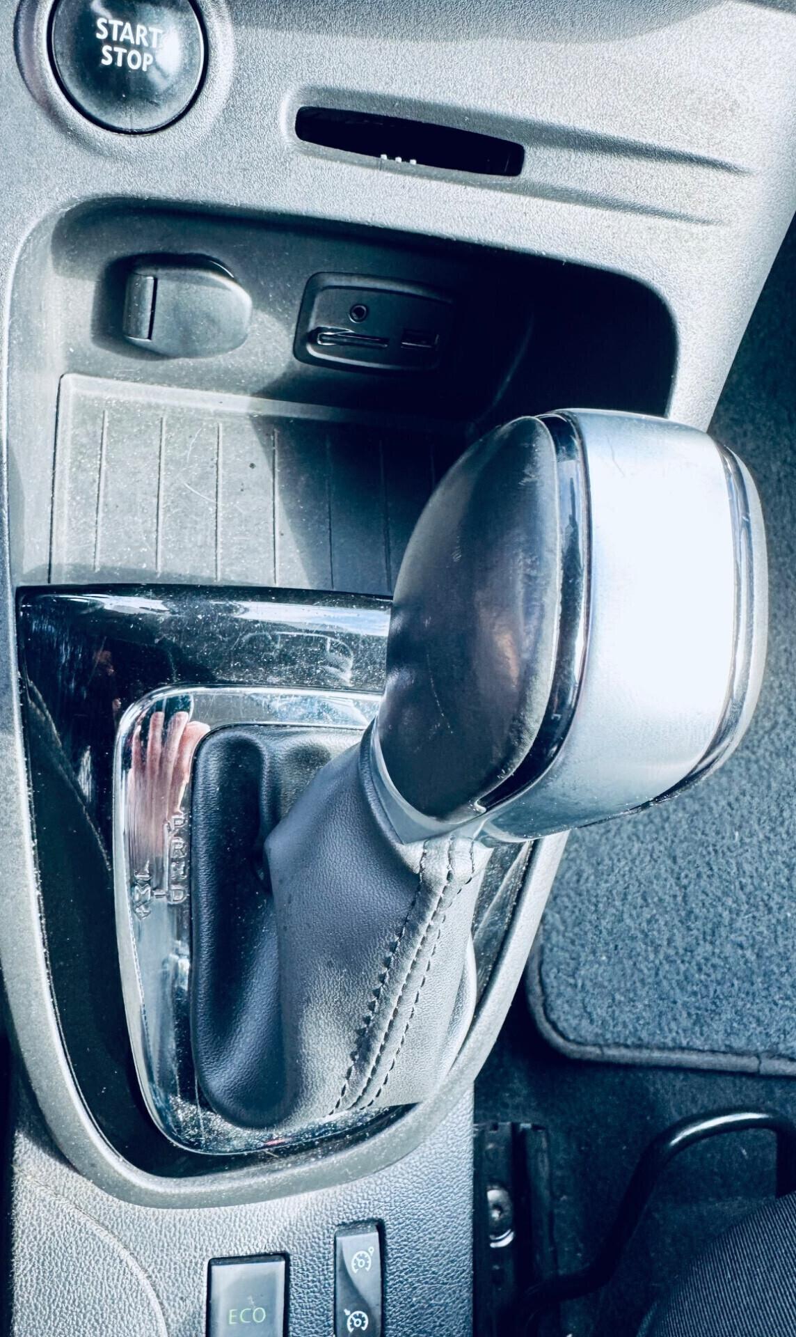 Renault Captur TCe 120 CV Automatica ok Neopatentati