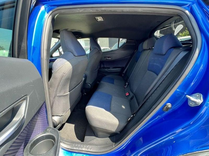 Toyota C-HR 1.8 Hybrid CVT Style