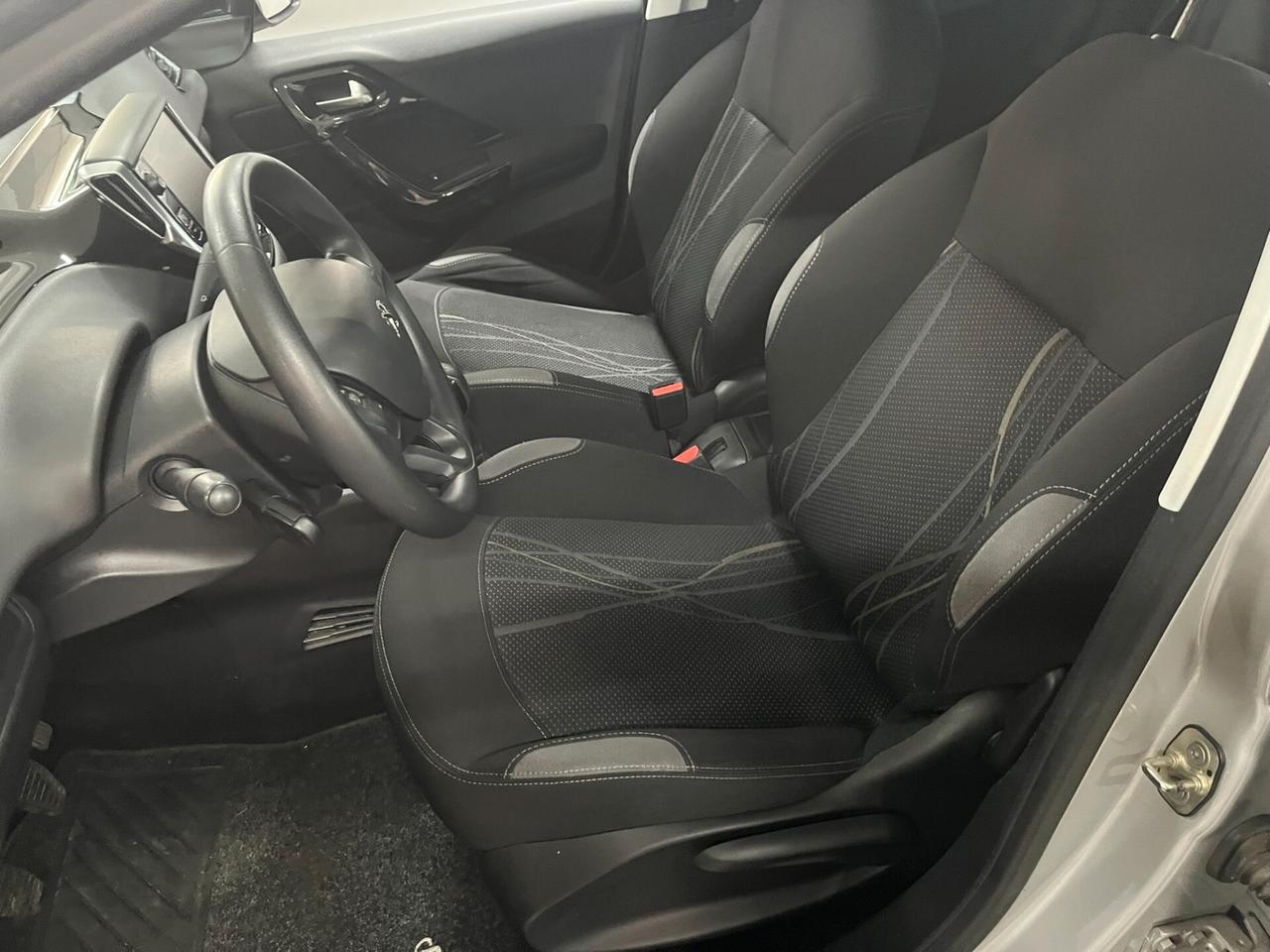 Peugeot 208 1.2 solo 70mila km, 5 porte