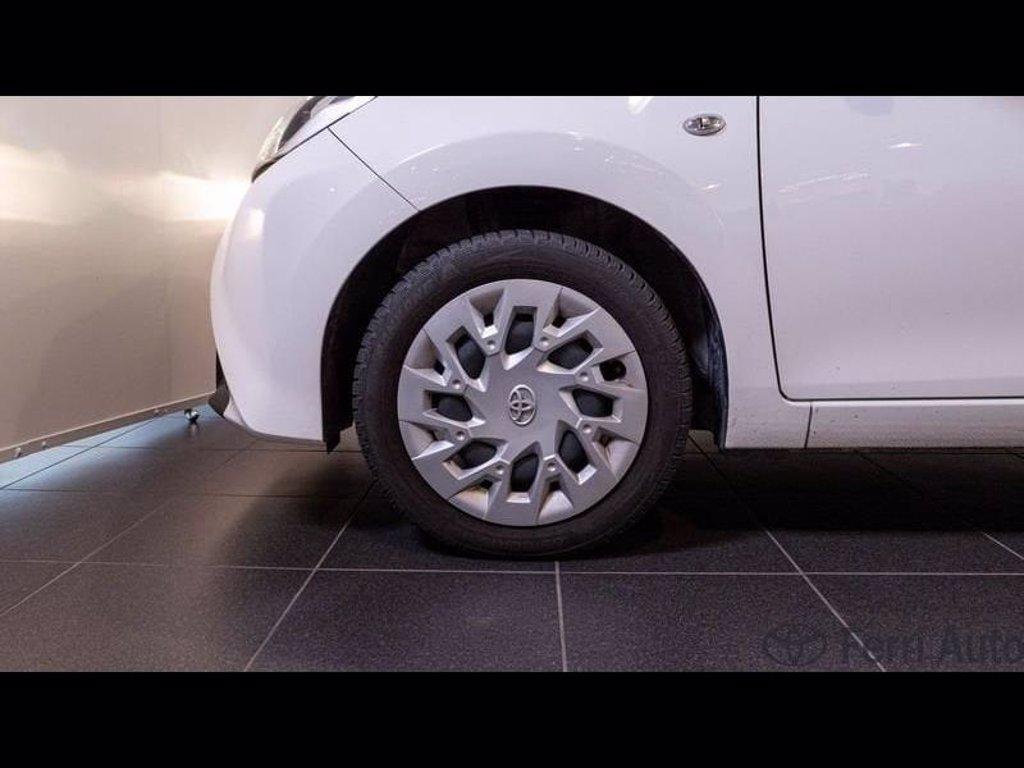 TOYOTA Aygo 5p 1.0 x-play 72cv del 2021
