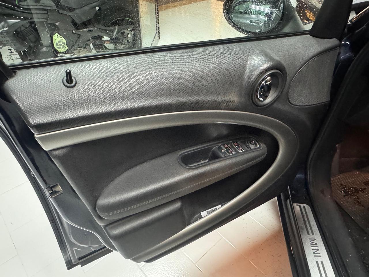 Mini Cooper D Countryman 2.0 SD Business