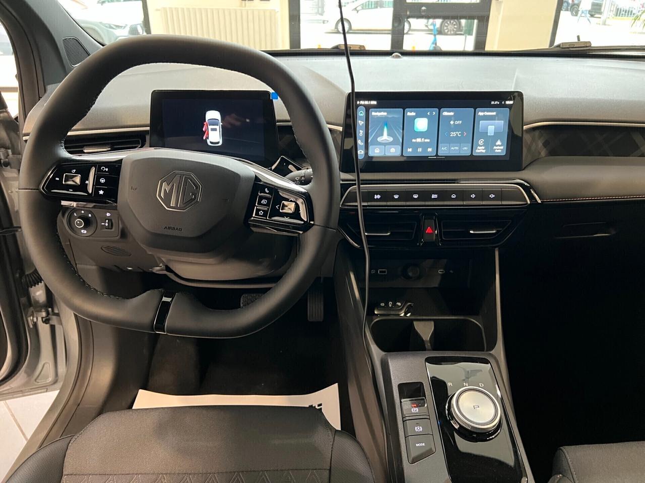 MG3 HYBRID PLUS LUXURY 195 CV AUTO KM0