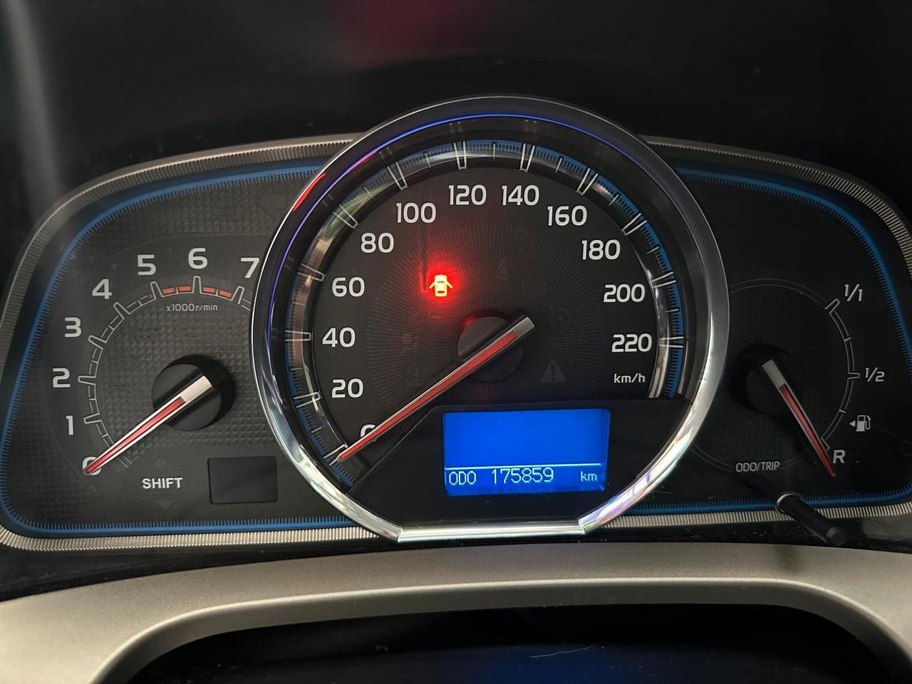 Toyota RAV 4 RAV4 2.2 D-4D 4WD Lounge