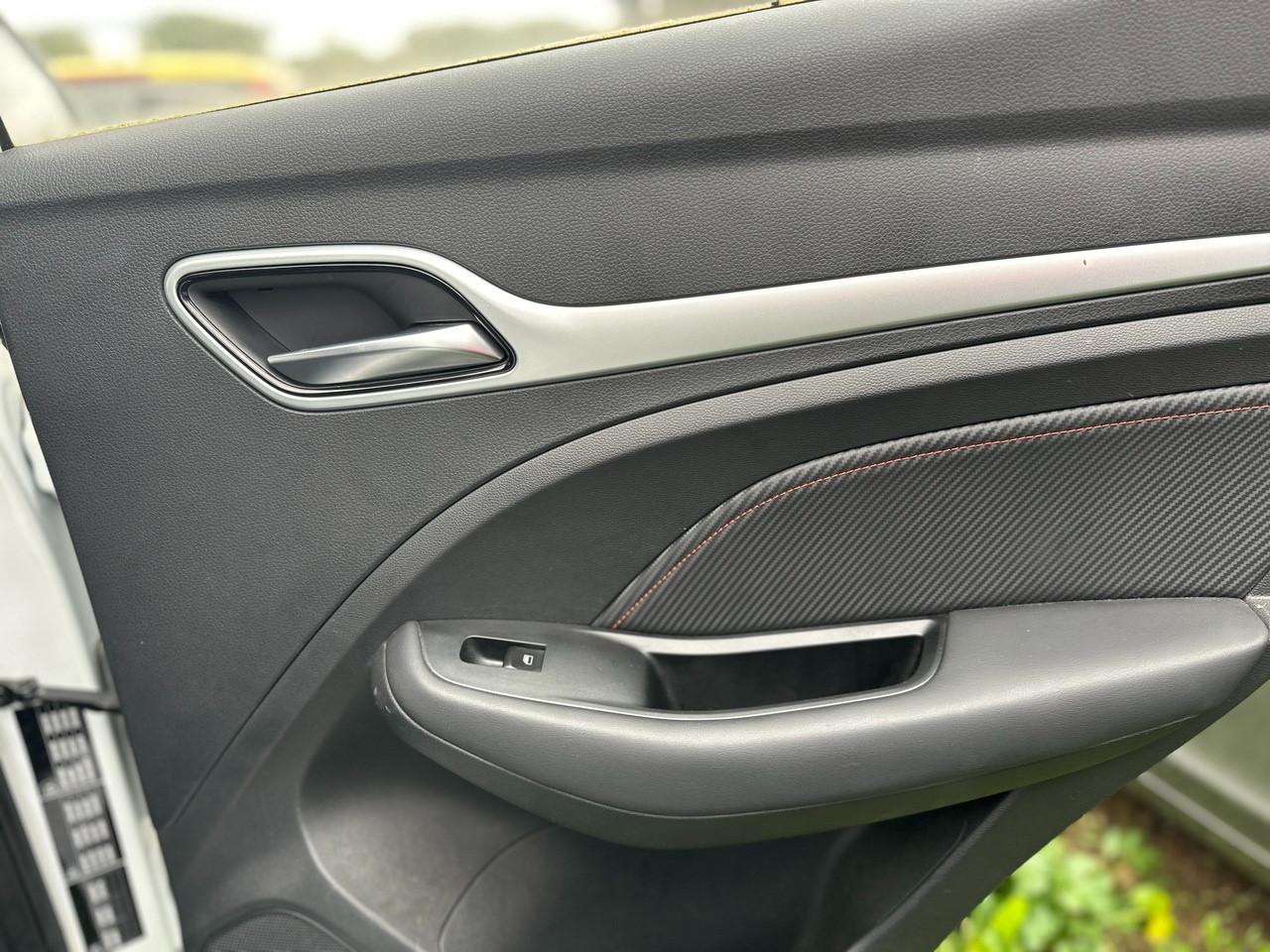 MG ZS 2021 - ZS 1.0 Luxury