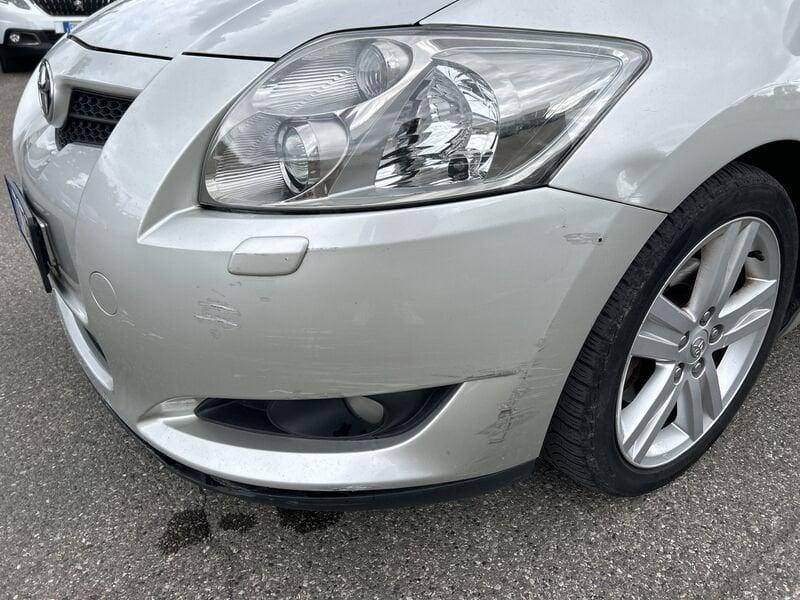 Toyota Auris 2.2 D-Cat 5 porte