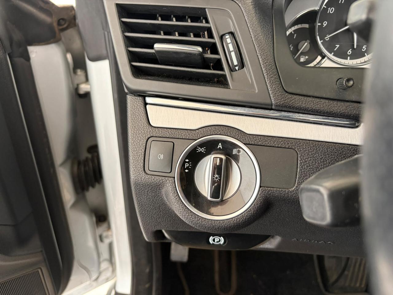 Mercedes-benz E 220 CDI Cabrio BlueEFFICIENCY auto