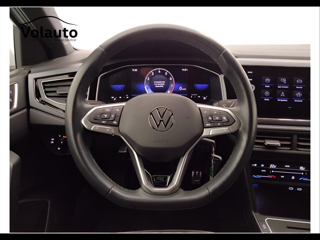 VOLKSWAGEN Polo VI 2022 - Polo 1.0 tsi R-Line 95cv
