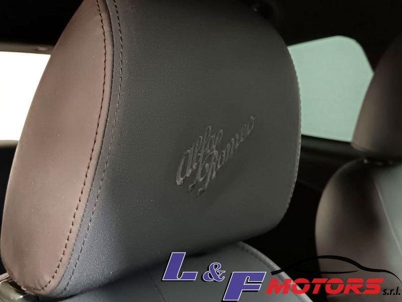 Alfa Romeo MiTo Distinctive OK NEOPATENTATI USATO SELEZIONATO