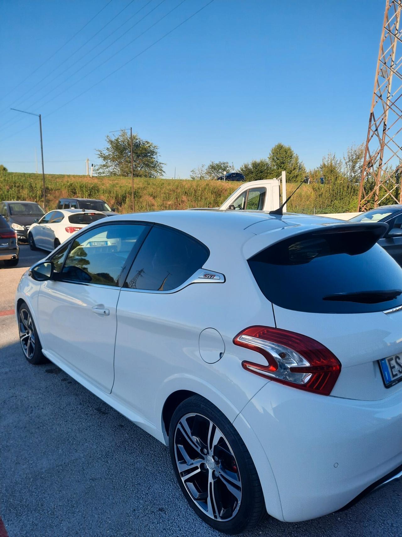 Peugeot 208 1.6 THP 200 CV 3 porte GTi