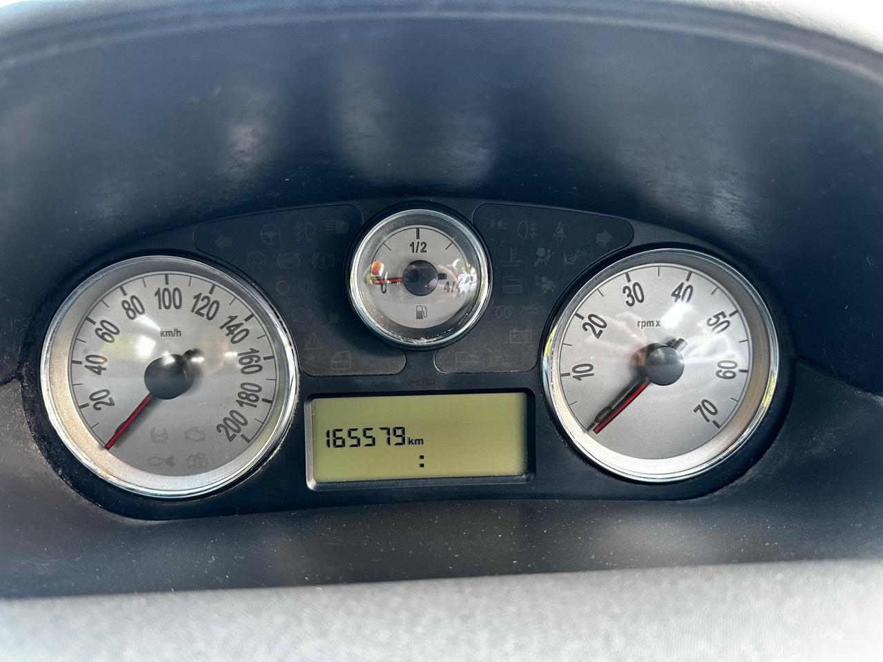 Lancia Ypsilon 1.2 Modamilano