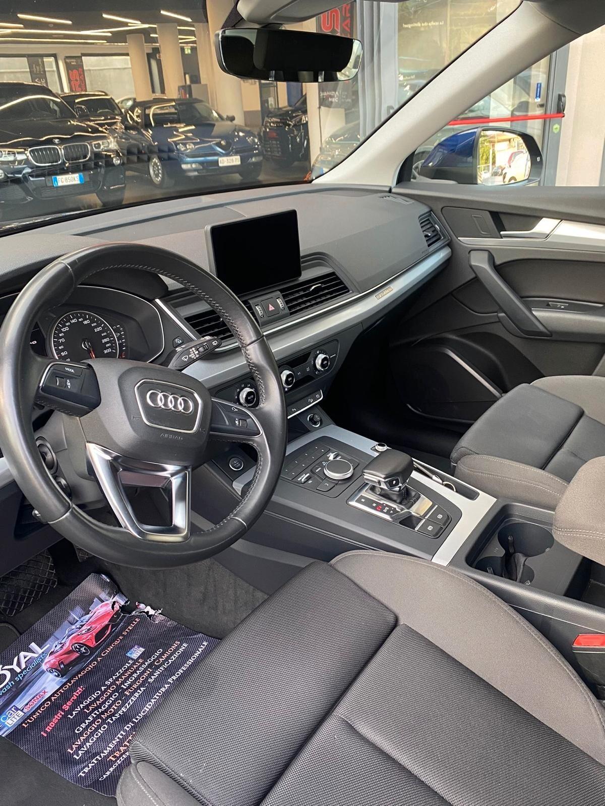 Audi Q5 2.0 TDI quattro S tronic Business Sport