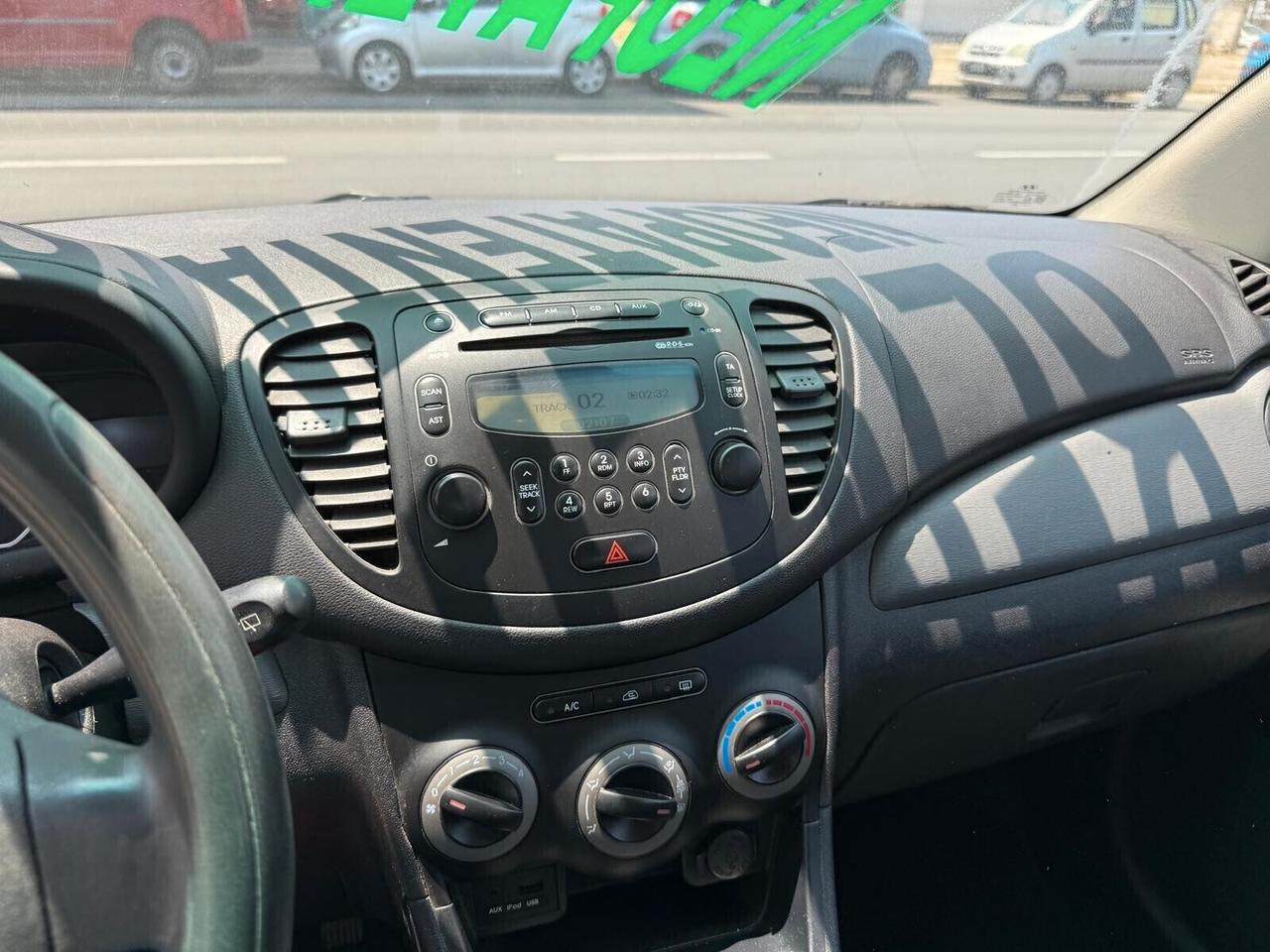 Hyundai i10 1.1 BENZINA - ANNO 04/2012 - NEOPATENTATO