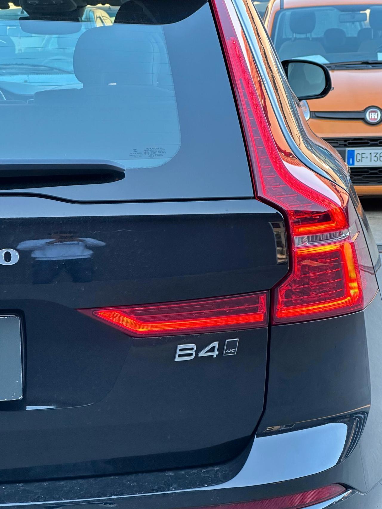 Volvo XC 60 XC60 B4 (d) AWD automatico Core GRANDINATA