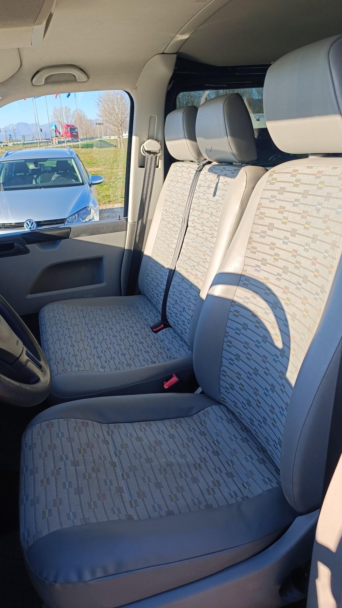 VOLKSWAGEN T5 CARAVELLE 2.0 TDI 102CV